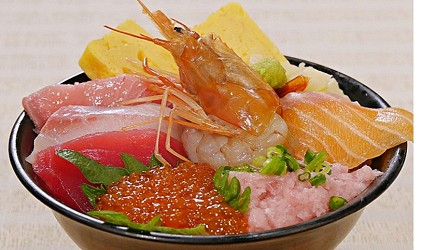 裝有各式海鮮的豪華海鮮丼